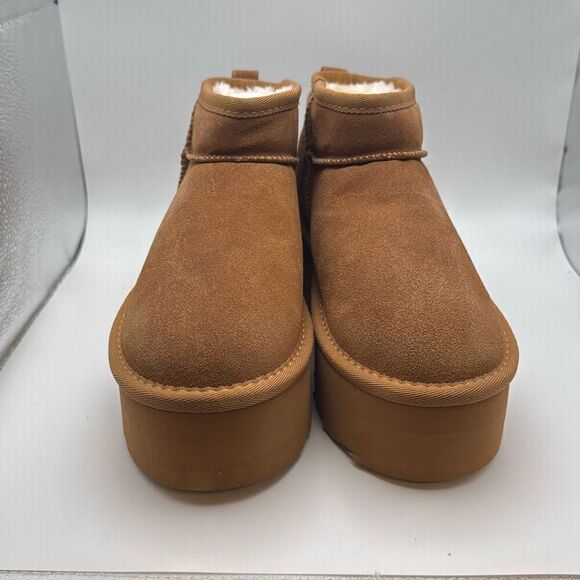 CUSHIONAIRE Cozy Womenβs Platform Ankle Boots ββGenuine Suede SIZE 7.5 CHESTNUT - Picture 2 of 7